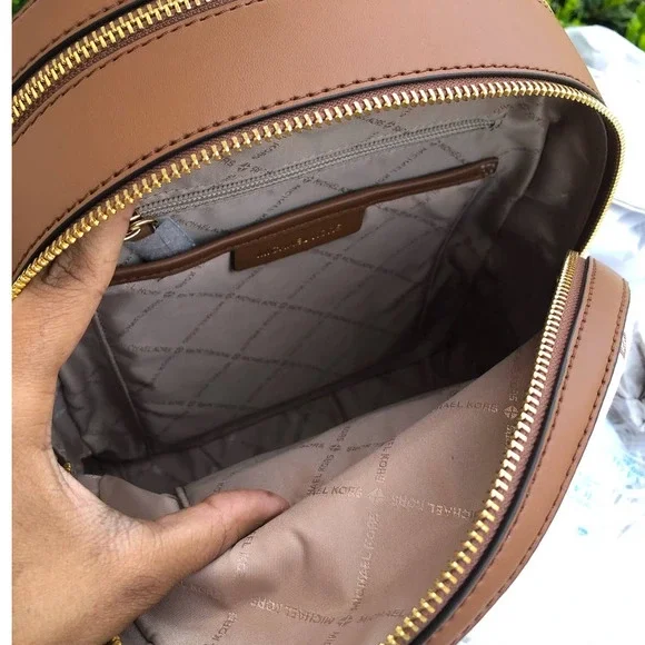 New 🎀 Michael Kors Medium Backpack & Double Zip  Wallet Set - Picture 9 of 16